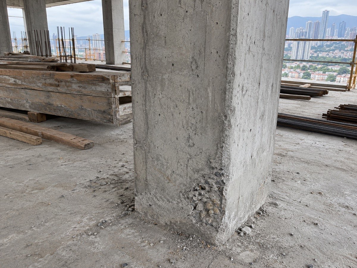 Level 7 column and slab edge